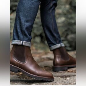 CREVO Men’s Chelsea Douro Leather Upper Boots Size 9 “Legend”